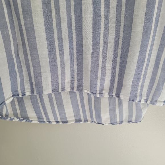 Splendid Blue and White Striped Sleeveless Popover Top - Picture 4 of 10